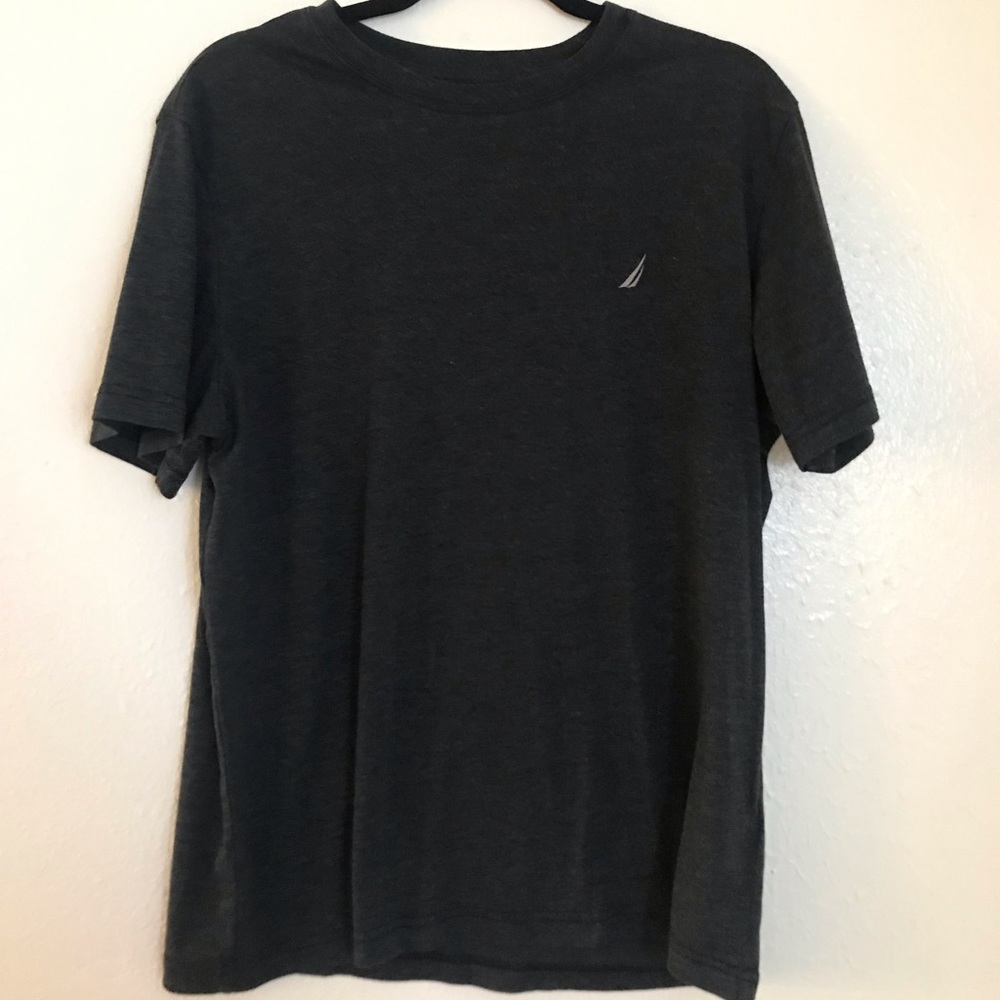 Men’s heather gray nautica T-shirt